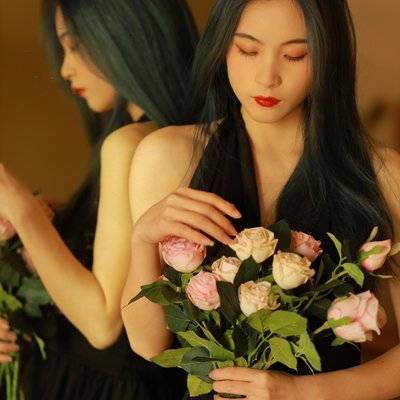 情绪模特