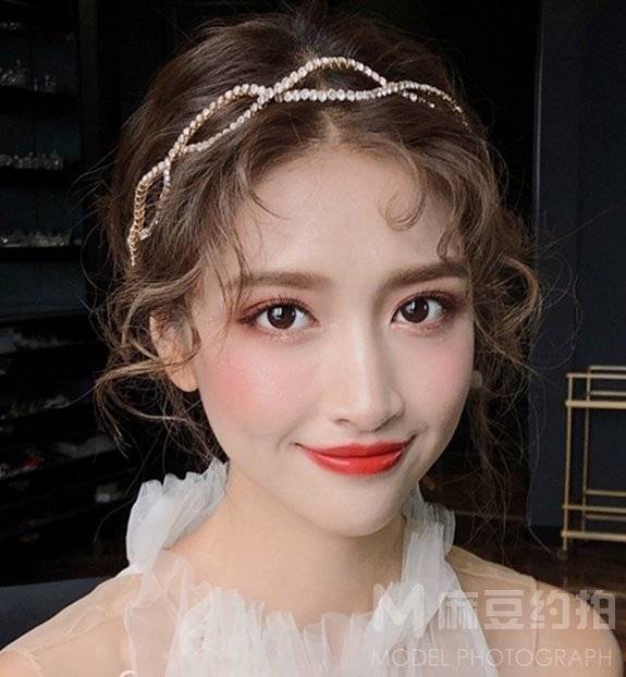 妆容模特