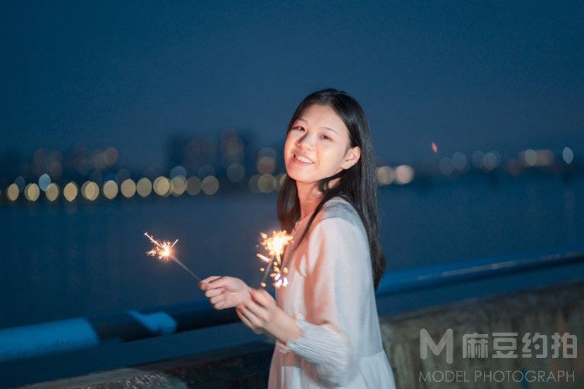 夜景模特