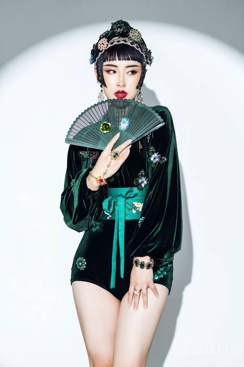 妆容模特
