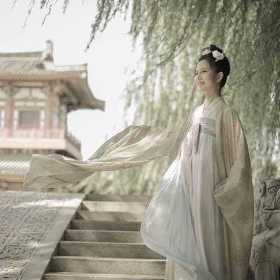 汉服模特