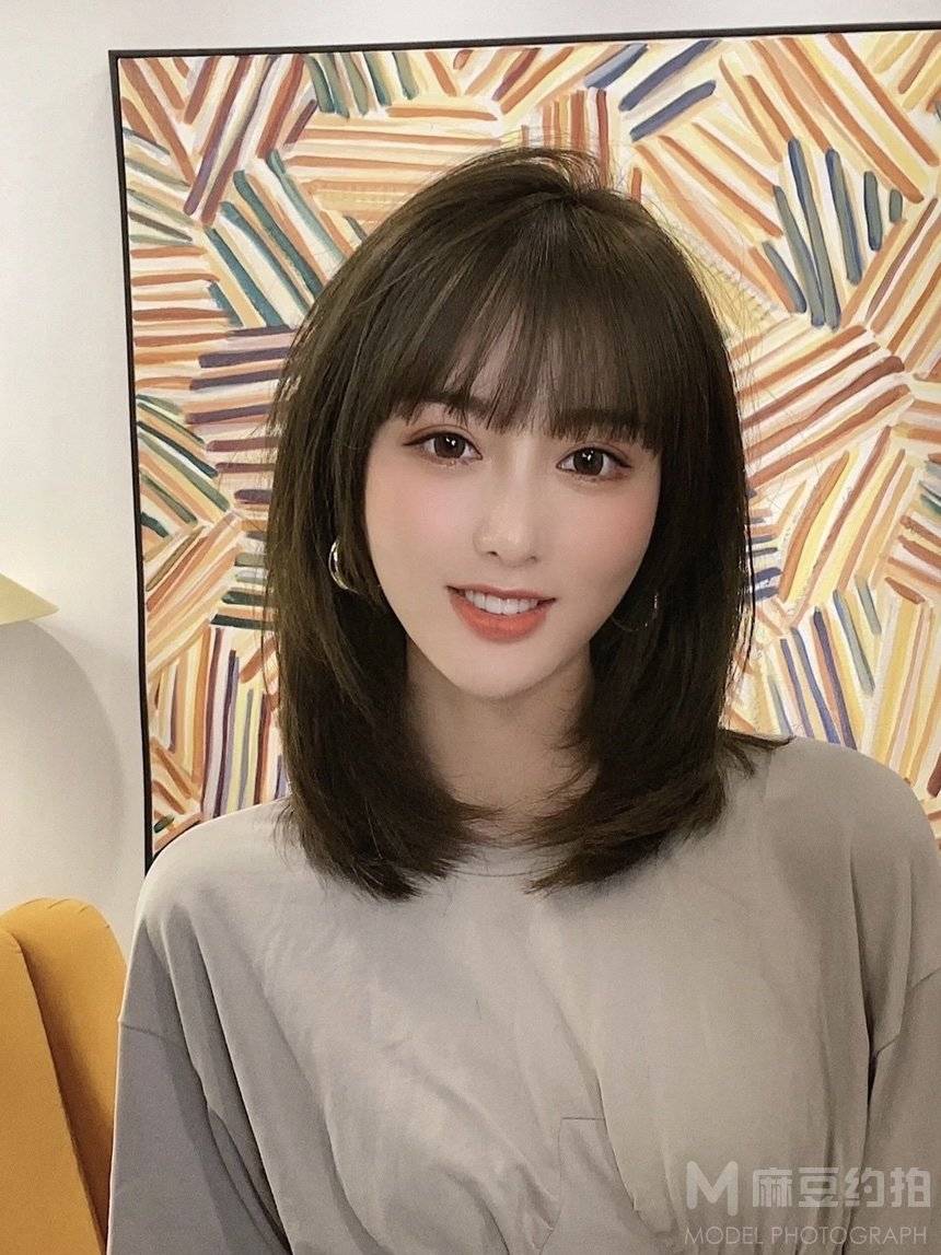 清新模特
