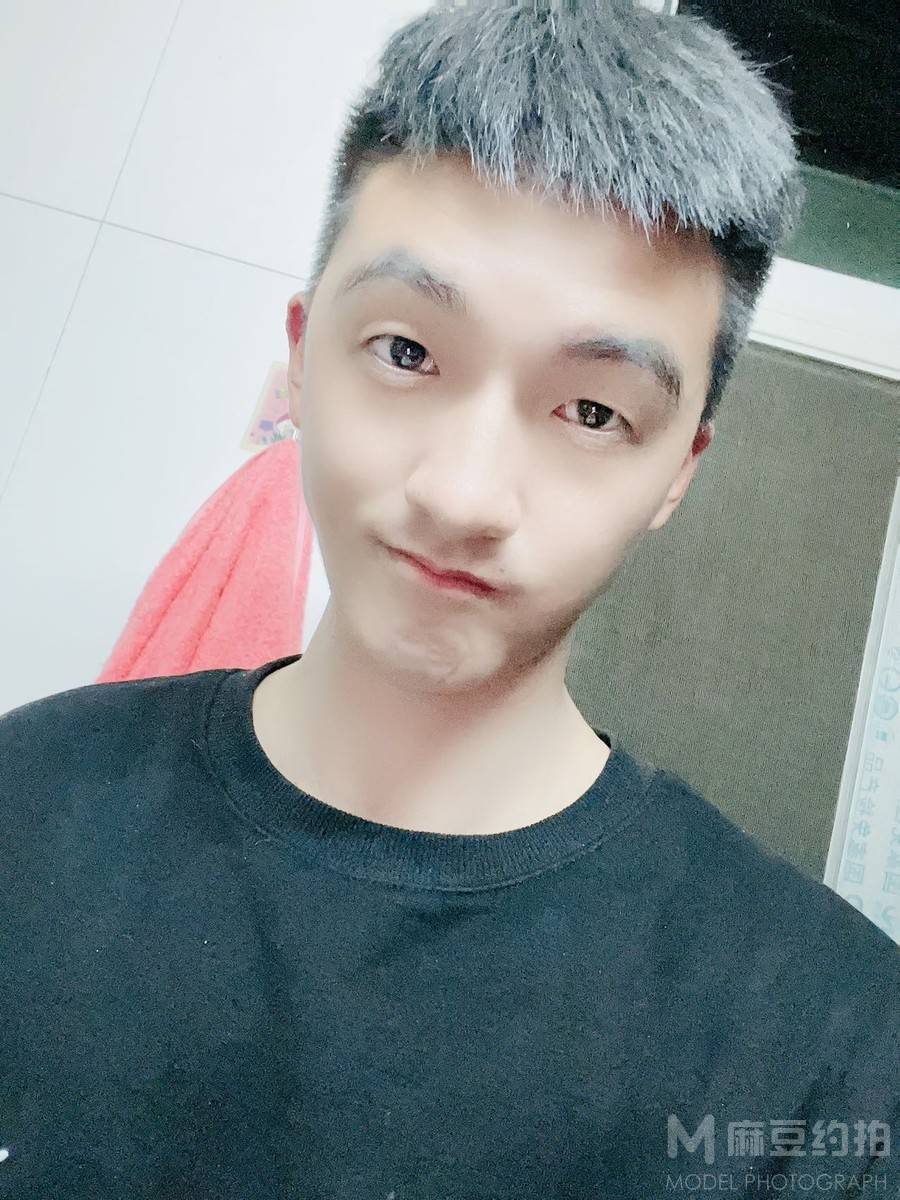 纪实模特
