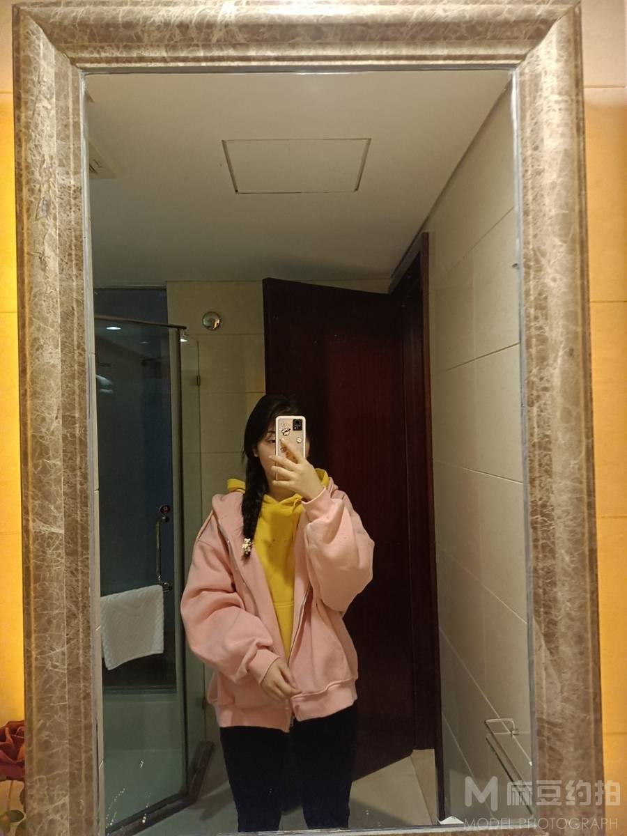 纪实模特