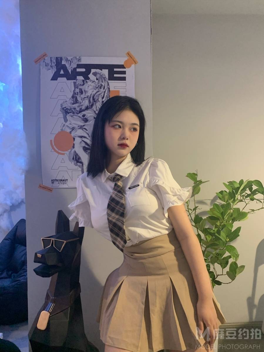 校园模特