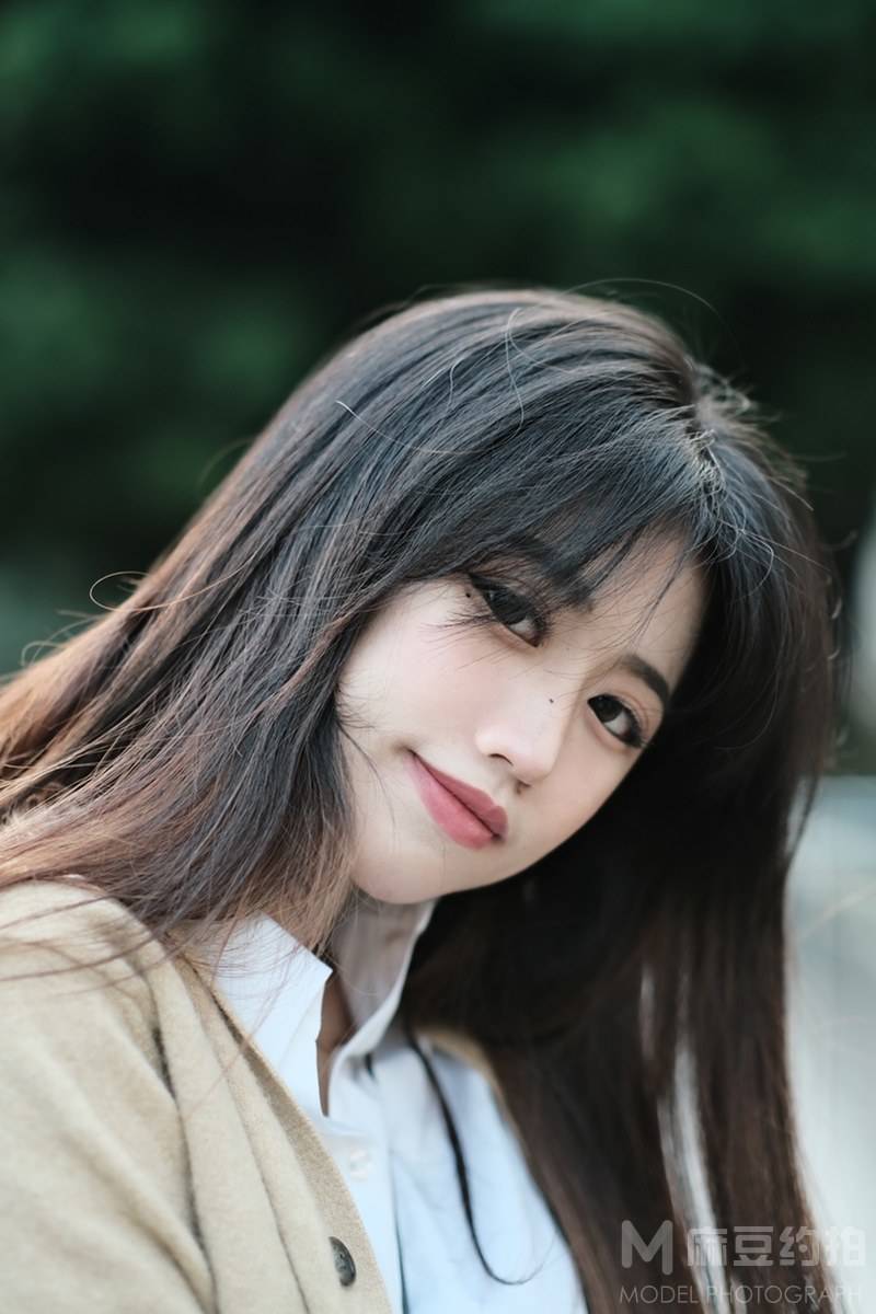 黑白模特