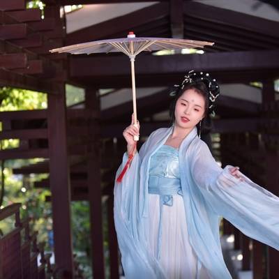 汉服模特