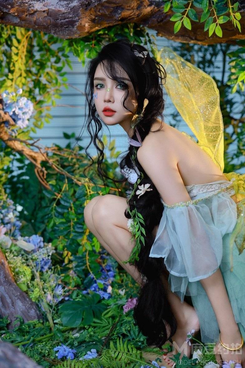 黑白模特