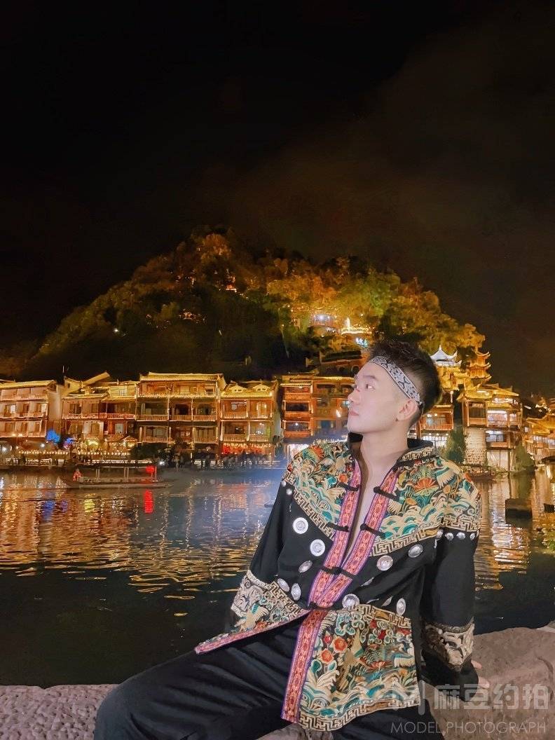 夜景模特