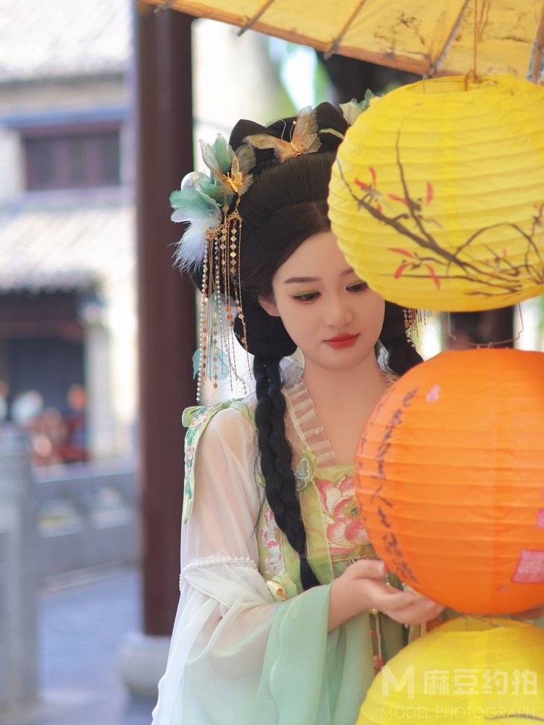 汉服模特