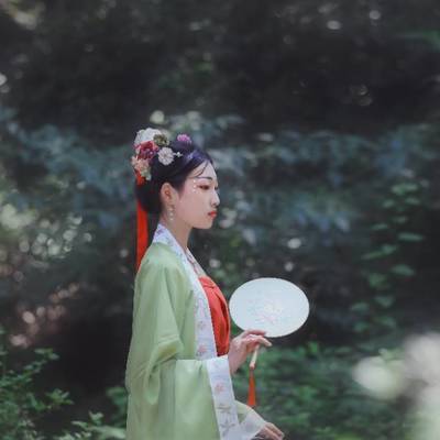 汉服模特