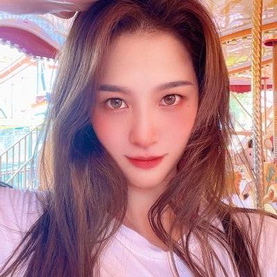 黑白模特