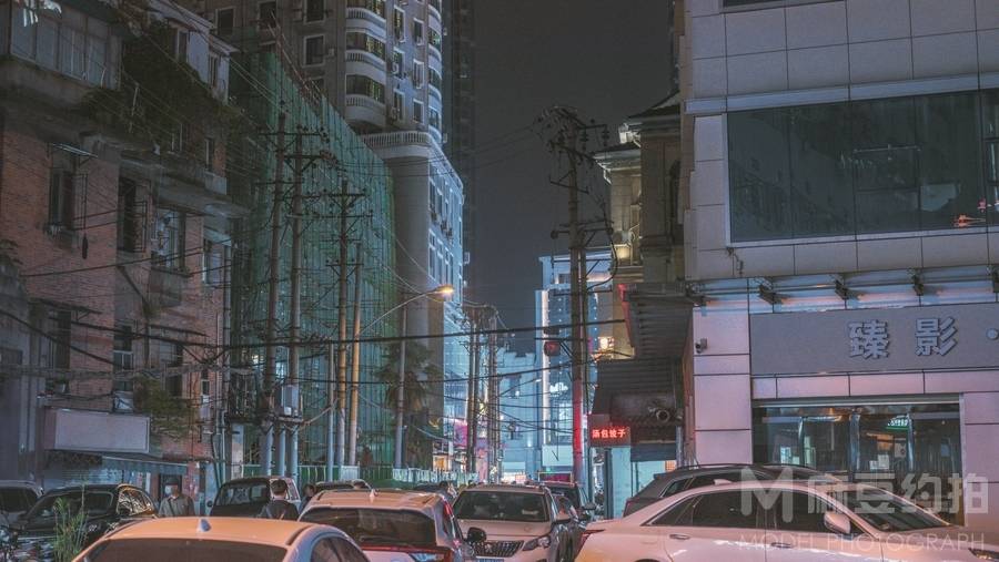 夜景模特
