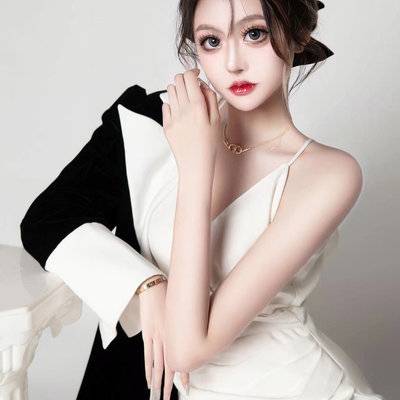 黑白模特