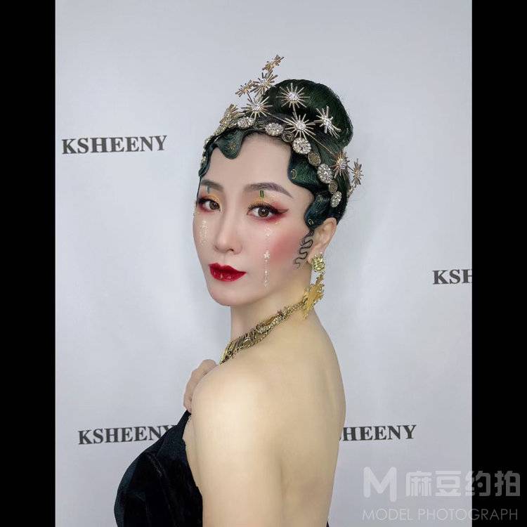 暗黑模特