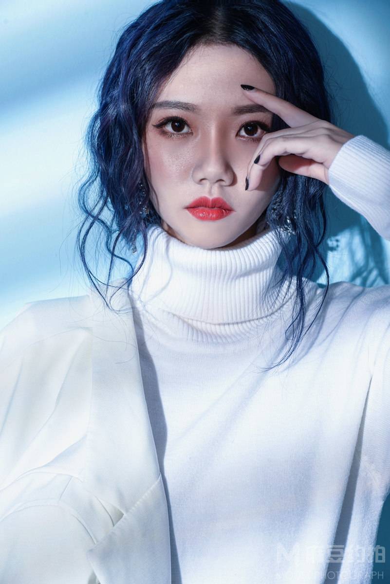 黑白模特