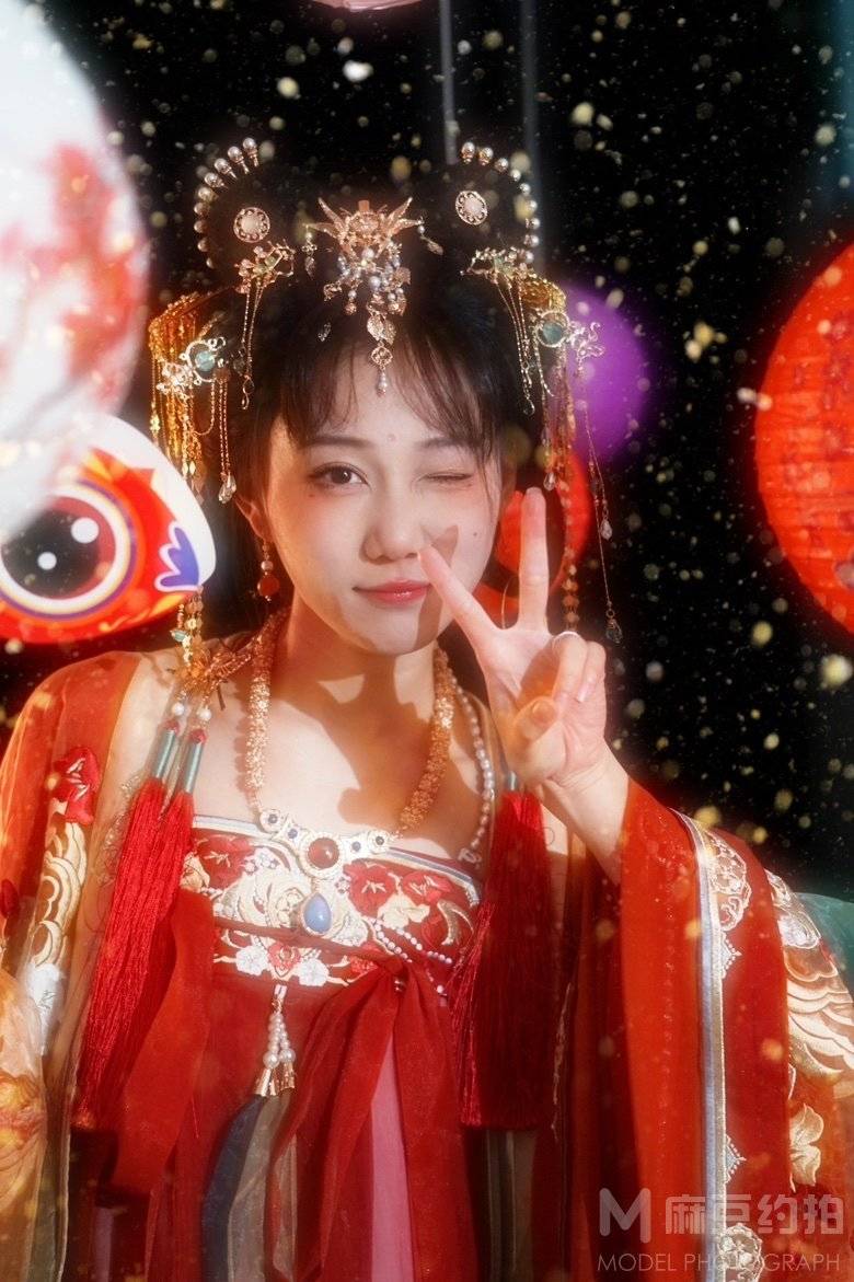 汉服模特