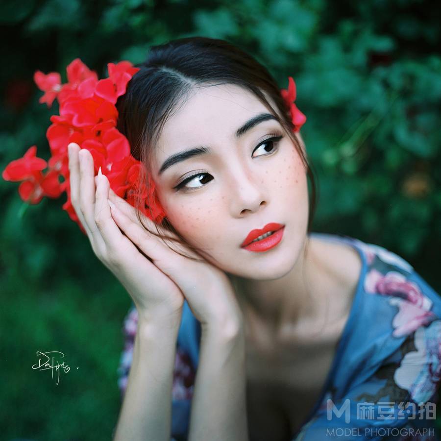 情绪模特