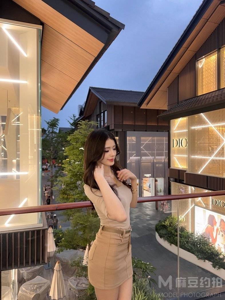 胶片模特