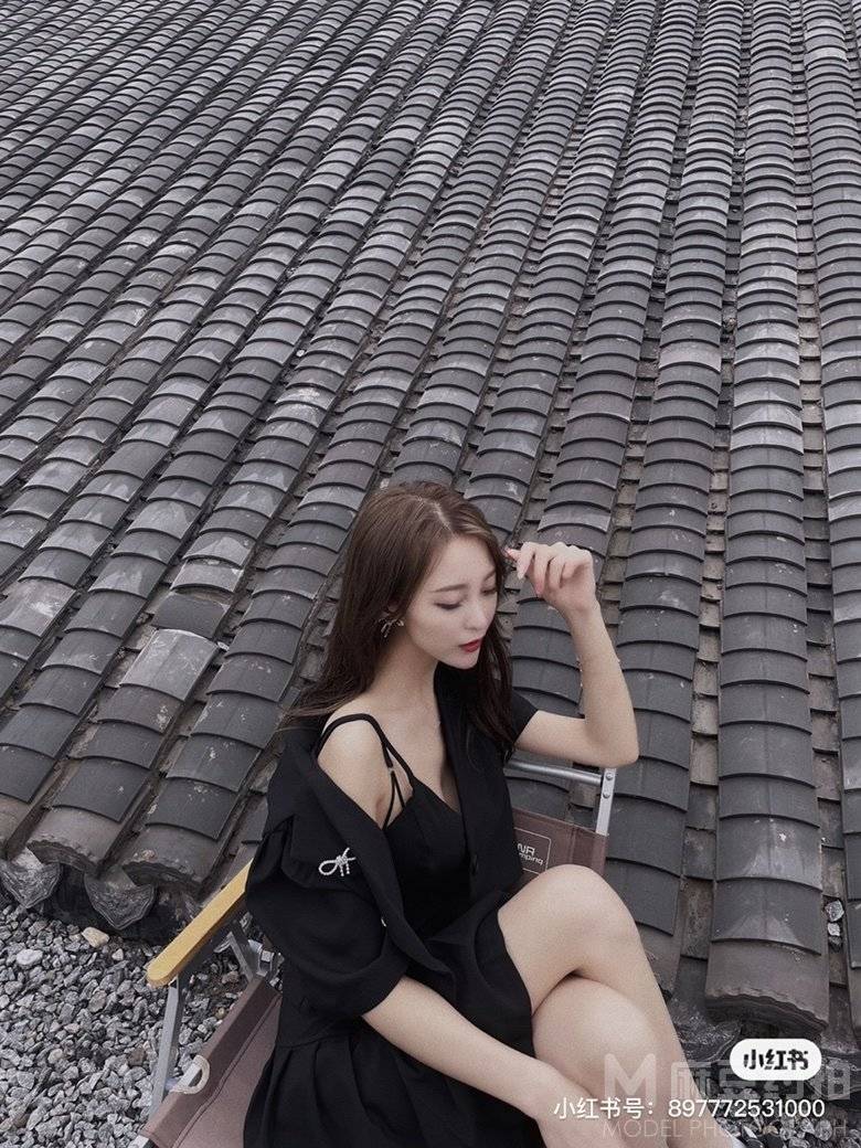 黑白模特