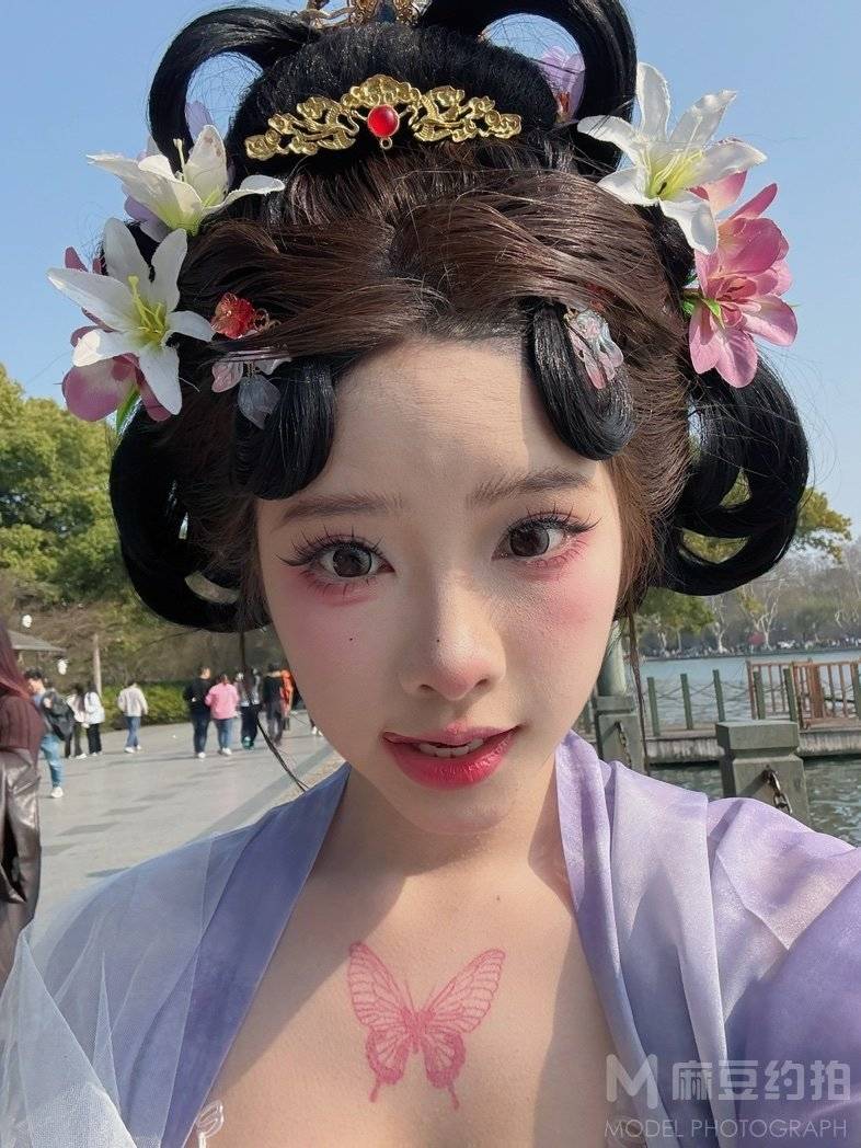 妆容模特