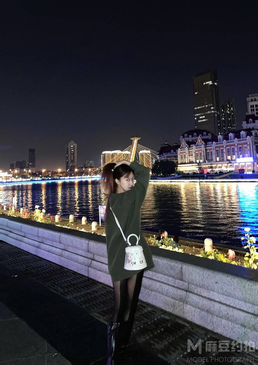 校园模特