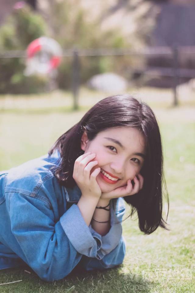 校园模特