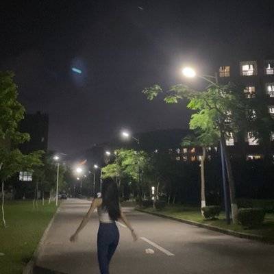 校园模特