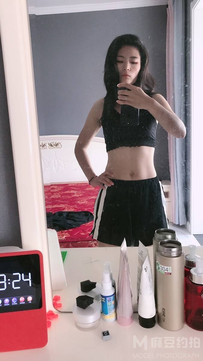 纪实模特