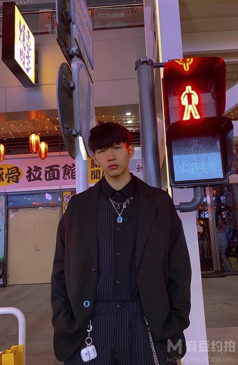 校园模特