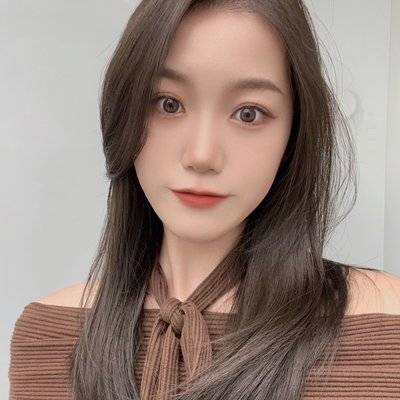 黑白模特