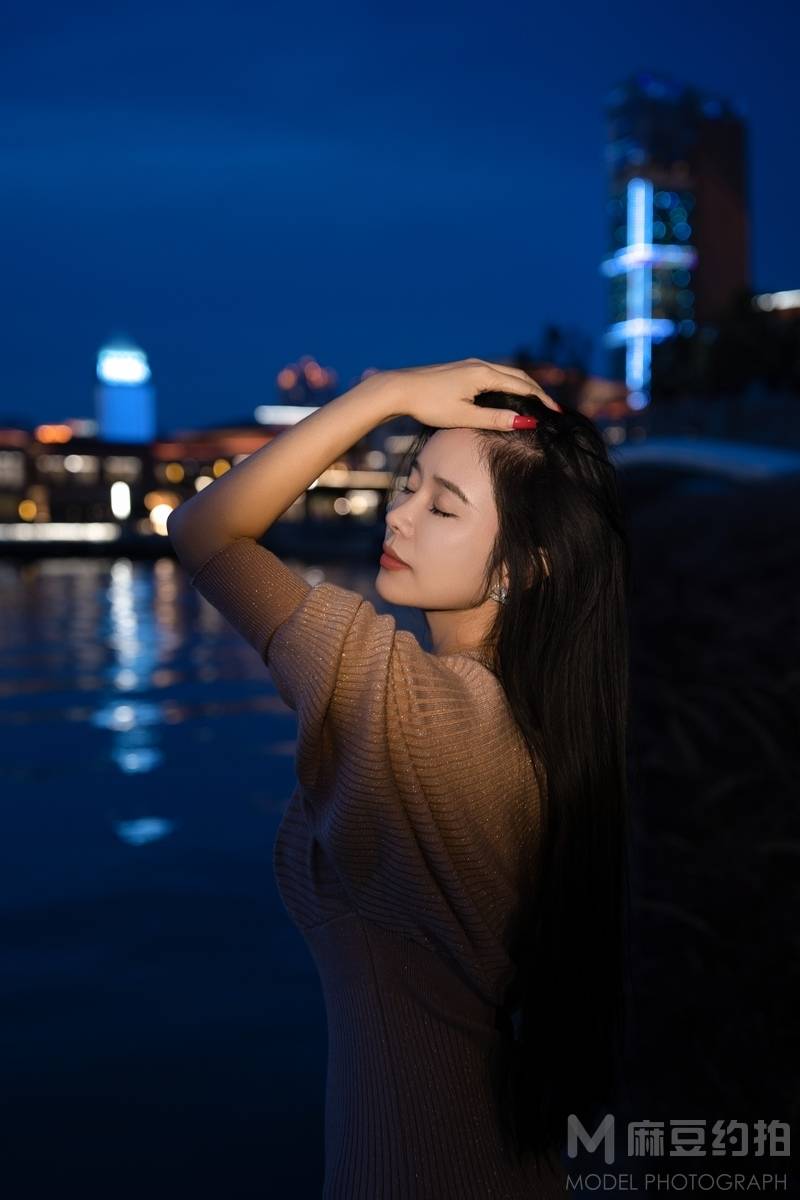夜景模特