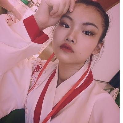 妆容模特