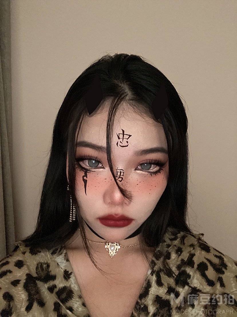 暗黑模特