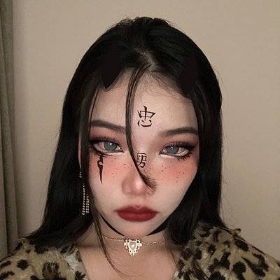 暗黑模特