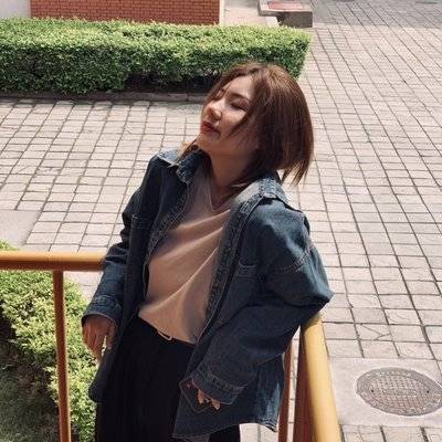 黑白模特