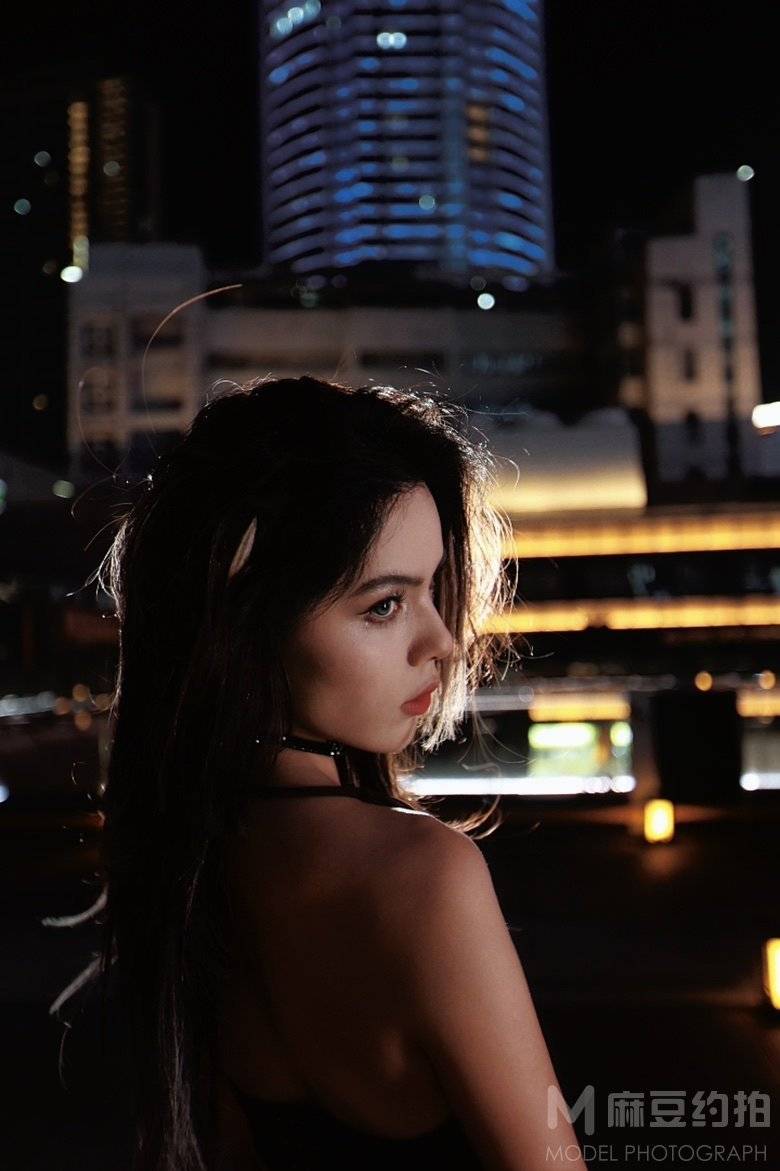 夜景模特