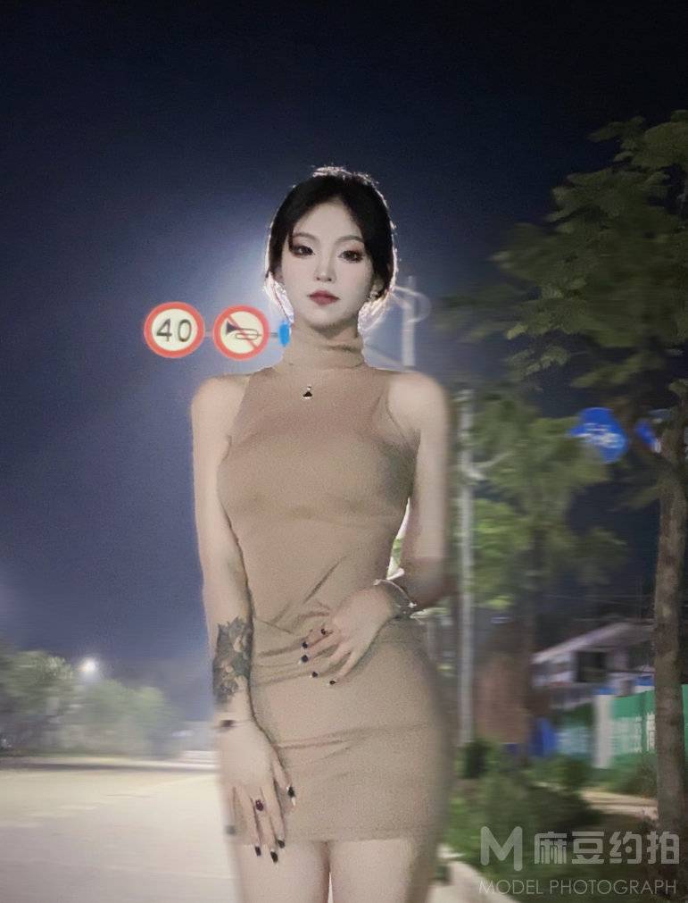 夜景模特
