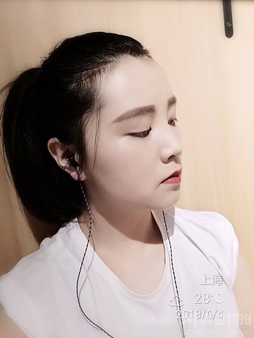 清新模特