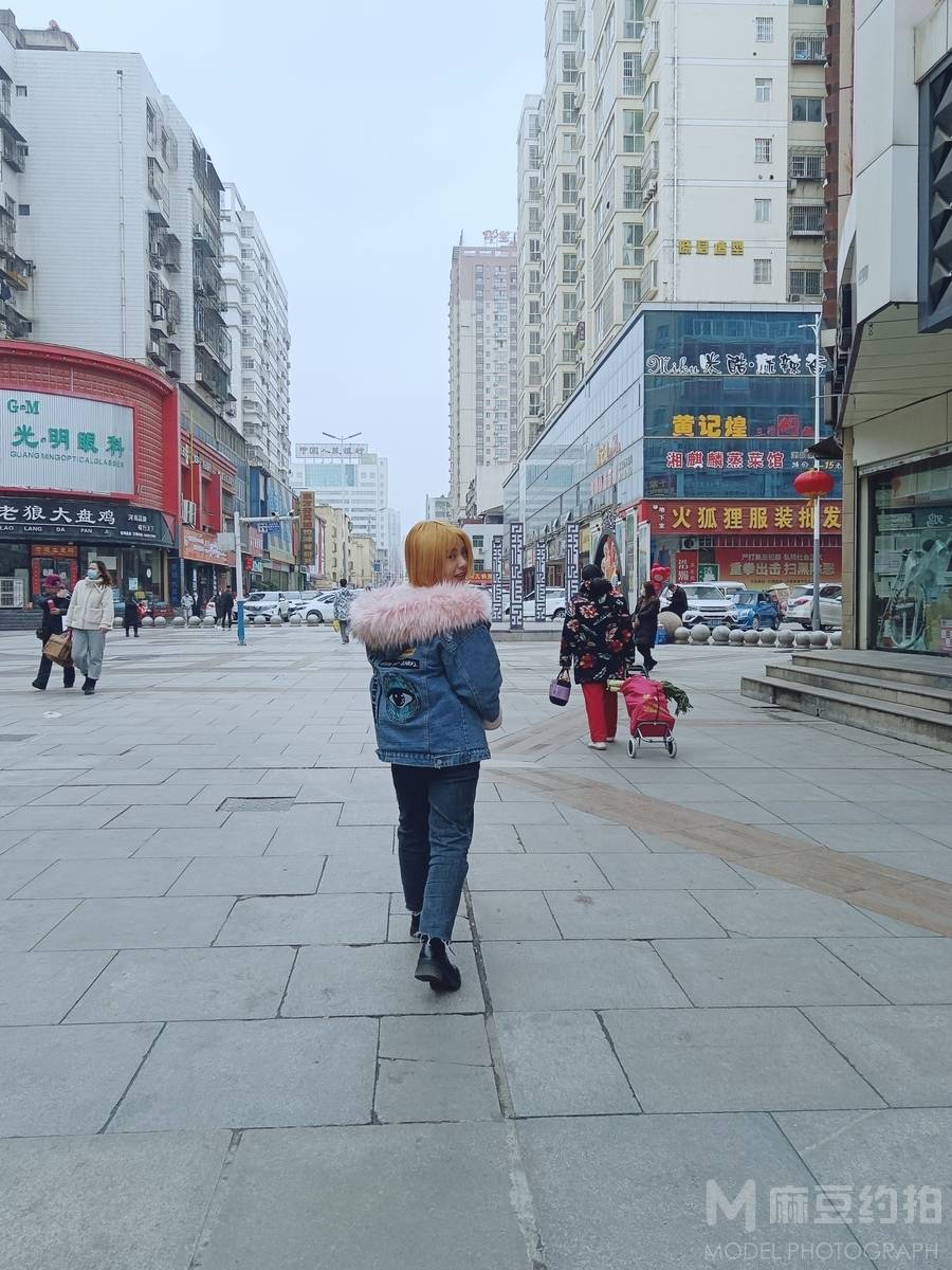 少女模特