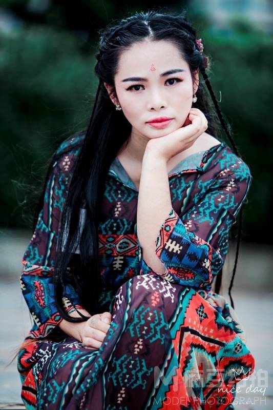 汉服模特