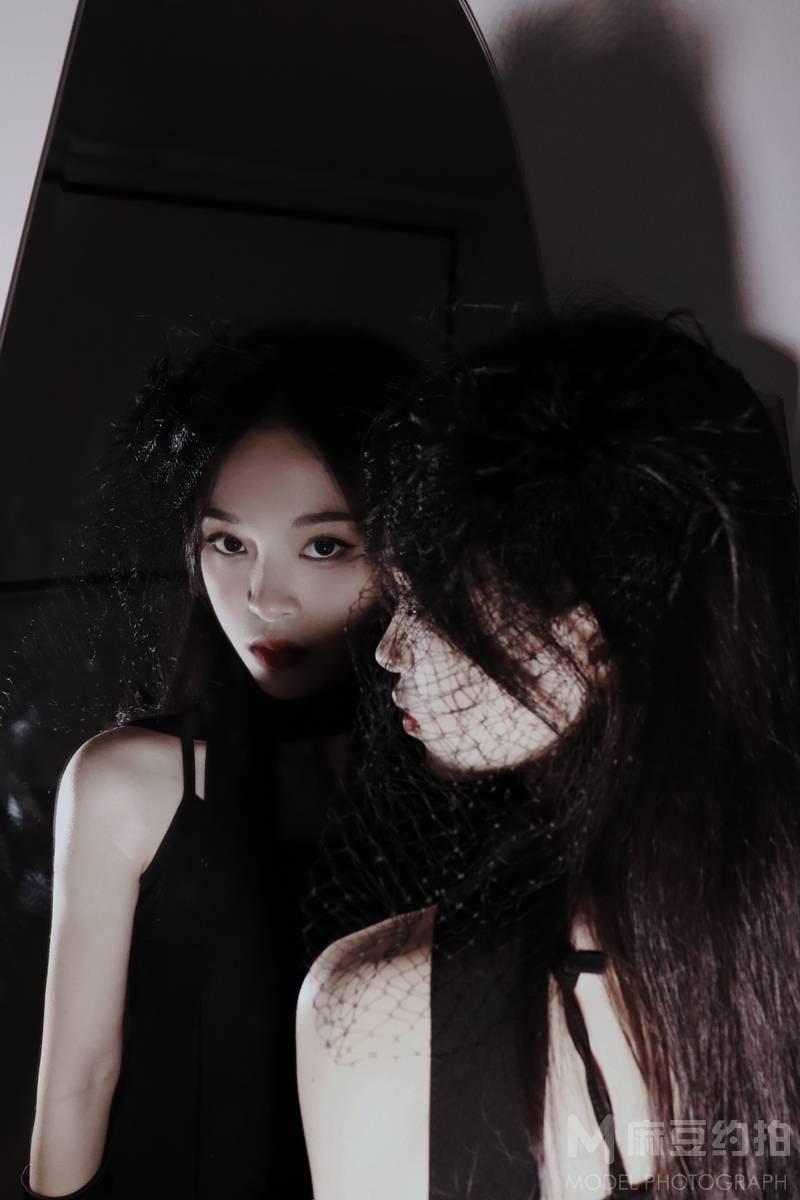 暗黑模特