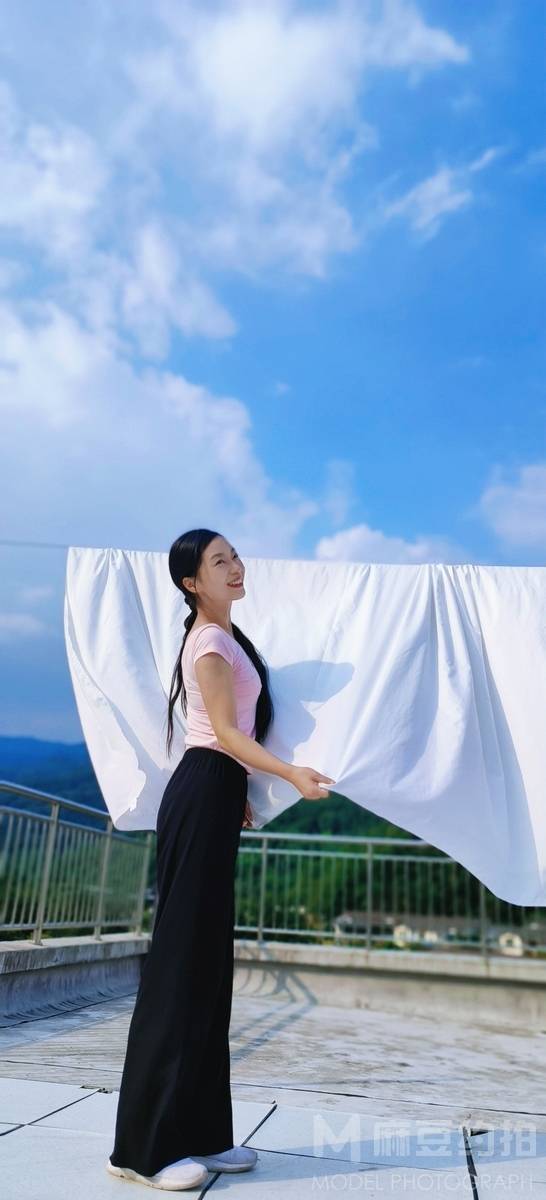 清新模特