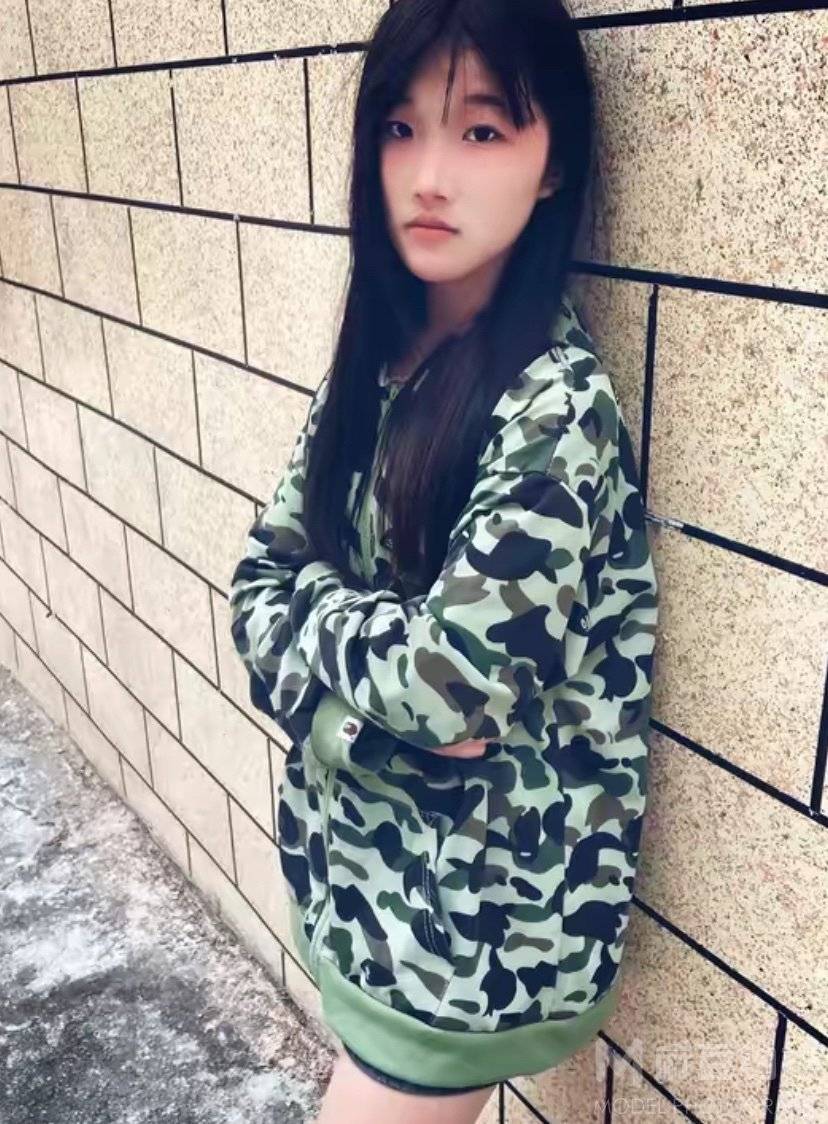 胶片模特