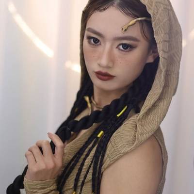妆容模特