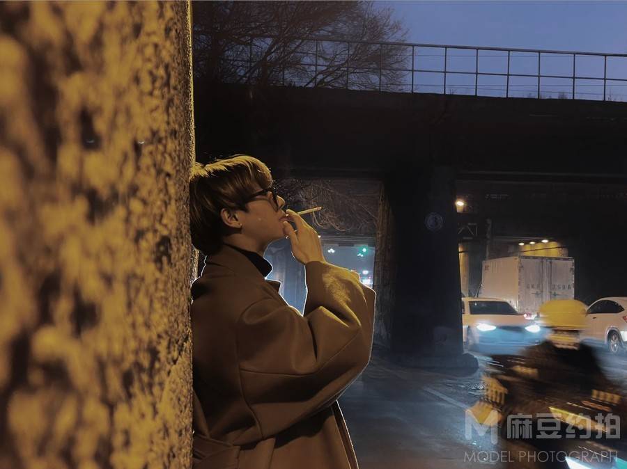 夜景模特