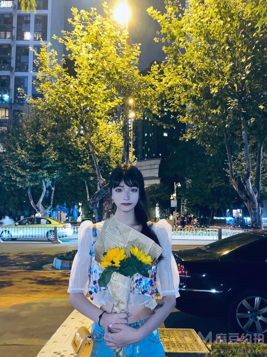 夜景模特