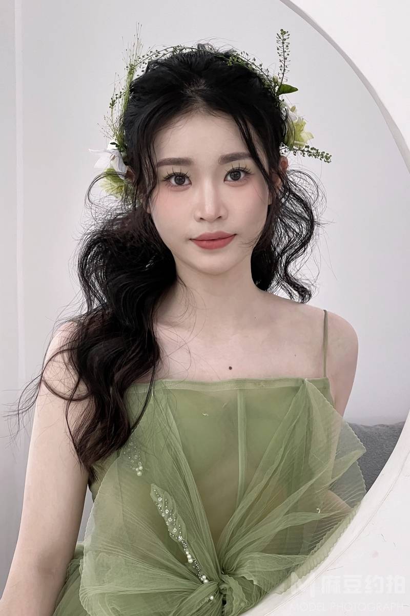 清新模特