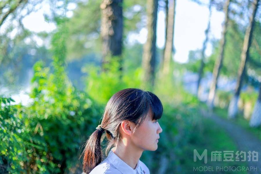 校园模特