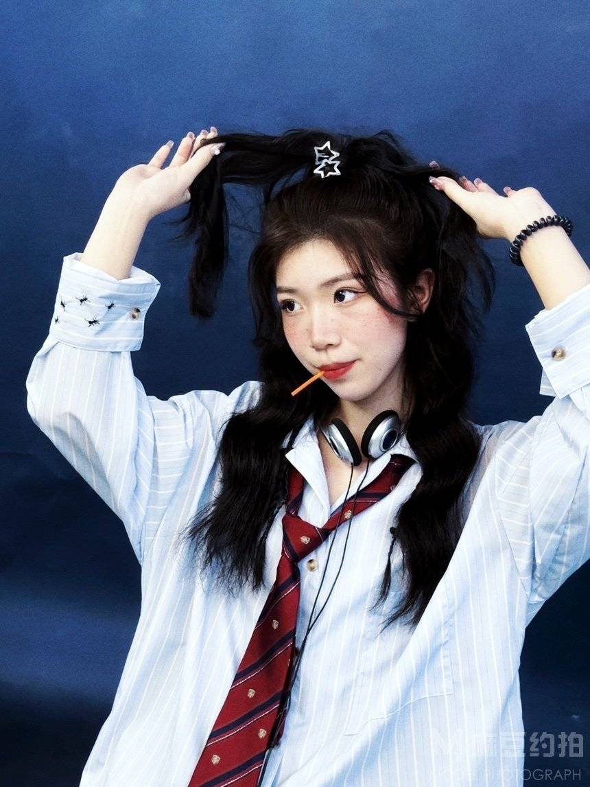 校园模特